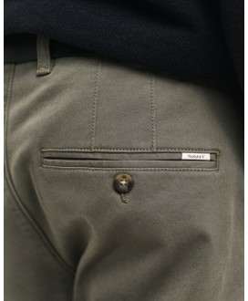 Pantalón chino slim GANT