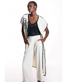 Top negro pico rebite blanco ALBA CONDE