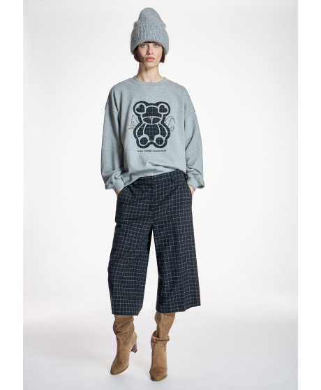 Sudadera gris con print ALBA CONDE
