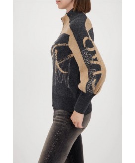 Chaqueta gris estampado letras camel pedrería MONARI